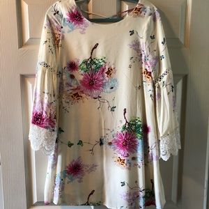 Floral shift dress